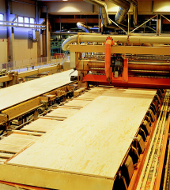 Маркетинговая стратегия предприятия по производству шпона, фанеры и массивных деревянных панелей